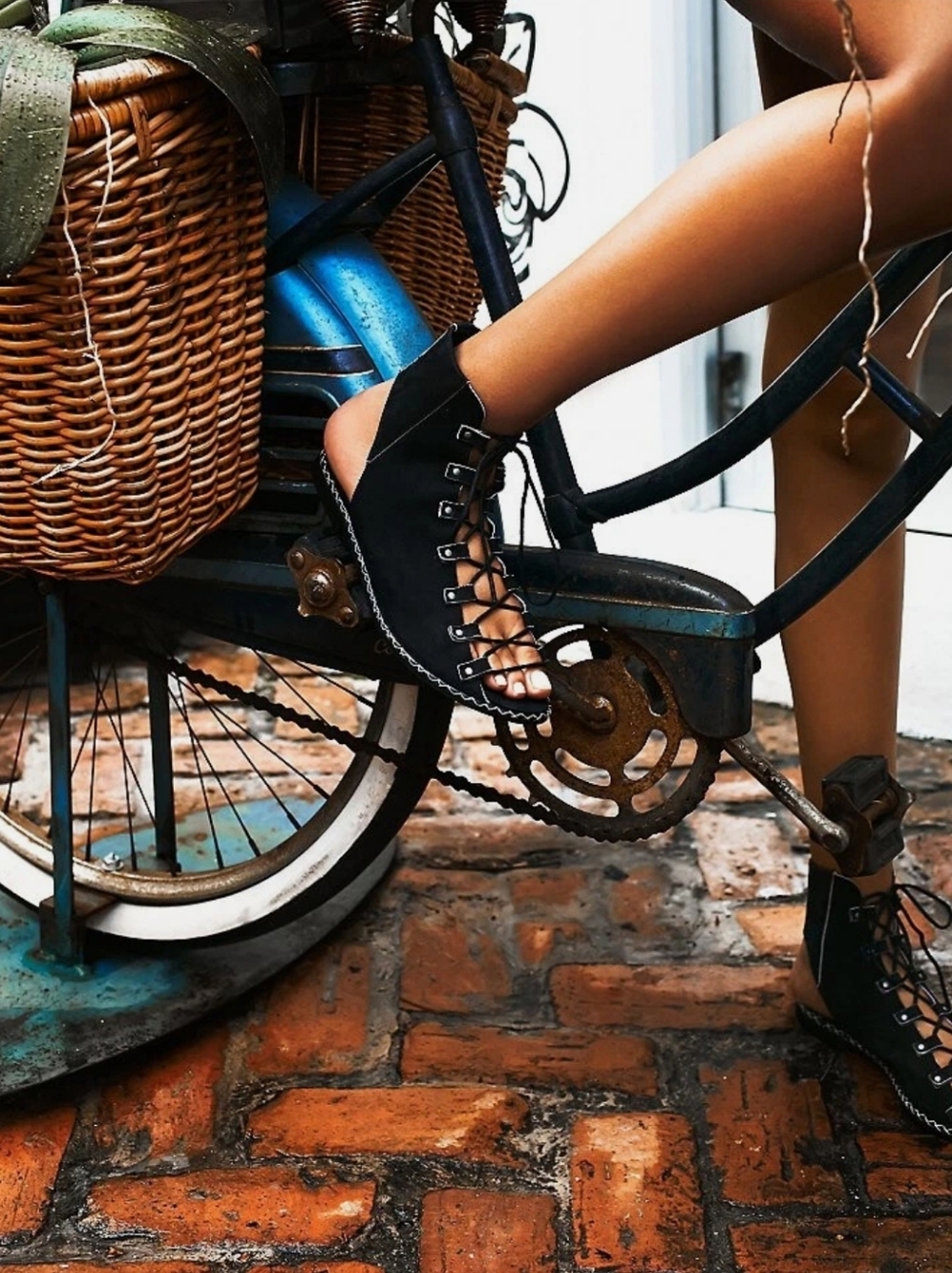Free People Edgewater Lace Up Sandal size 6.5 MSRP: $168 Black Leather - Picture 3 of 15